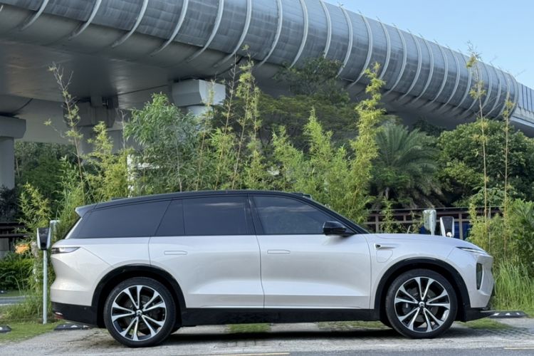 Used Nio ES8 2023 75 kWh Executive Edition Exterior 8
