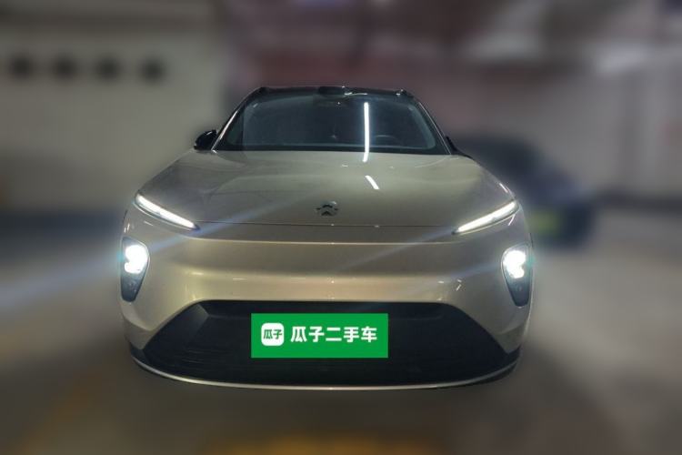 Used Nio ES8 2023 75 kWh Front
