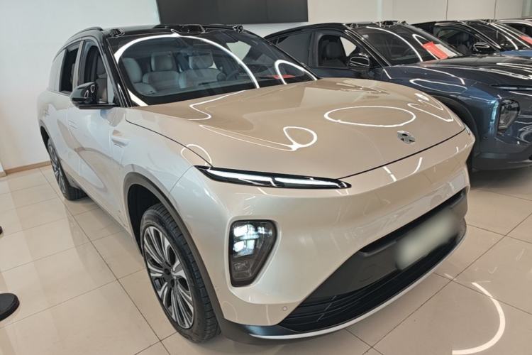 Used Nio ES8 2023 100kWh Front Right 45 Deg