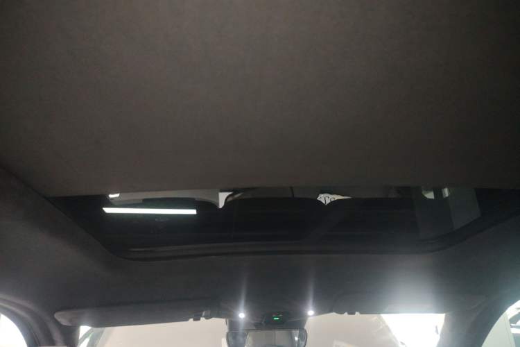 Used Nio ES8 2023 75 kWh Executive Edition Headliner