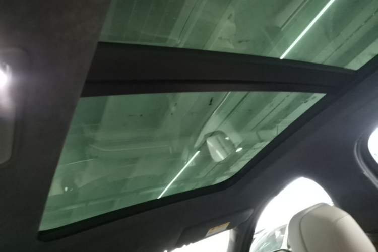 Used Nio ES8 2023 100kWh Signature Edition Headliner