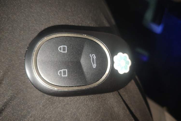 Used Nio ES8 2023 75 kWh Executive Edition Interior 1
