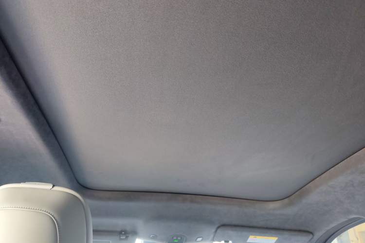 Used Nio ES8 2023 75 kWh Executive Edition Interior 1