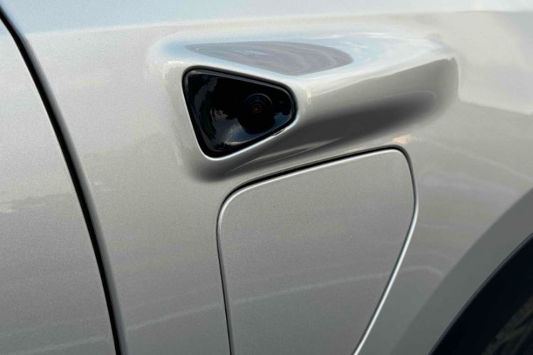 Used Nio ES8 2023 100kWh Signature Edition Interior 2