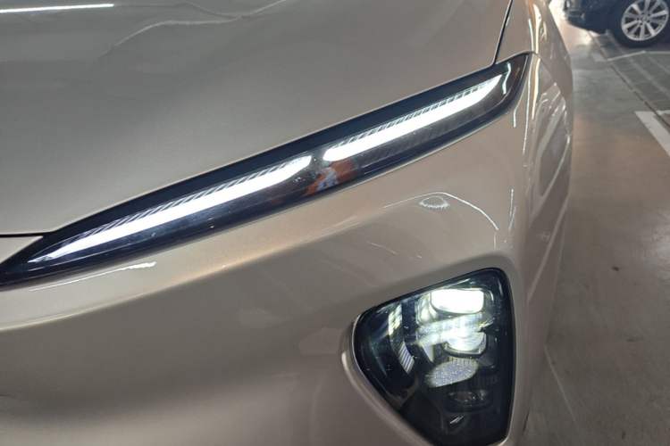 Used Nio ES8 2023 100kWh Signature Edition Left Front Headlight