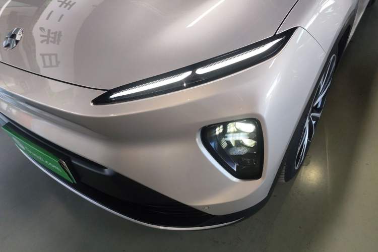 Used Nio ES8 2023 100kWh Signature Edition Left Front Headlight