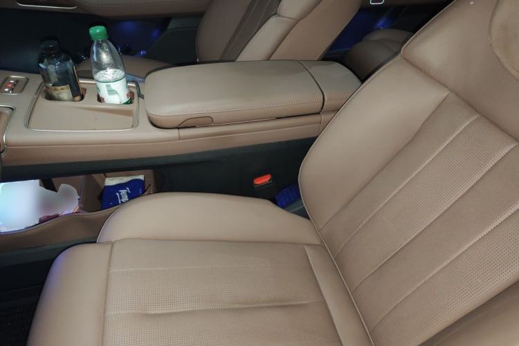 Used Nio ES8 2023 75 kWh Left Front Seat