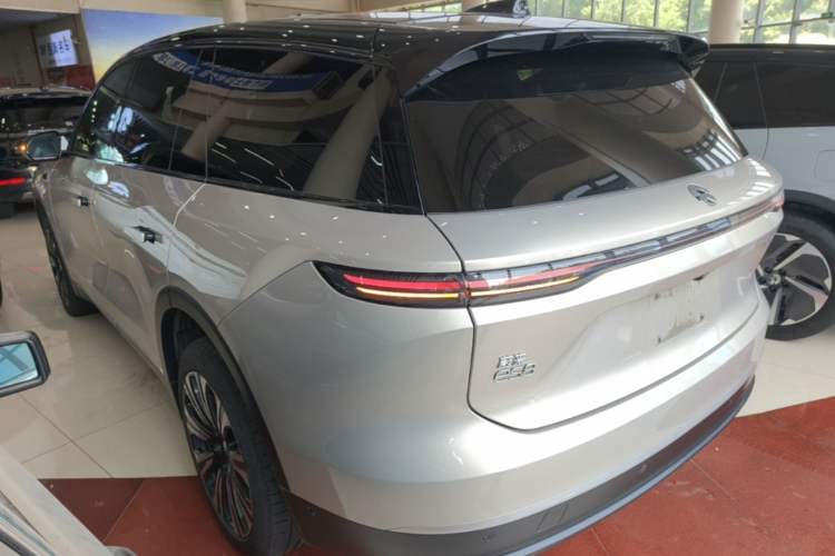 Used Nio ES8 2023 100kWh Rear Left 45 Deg