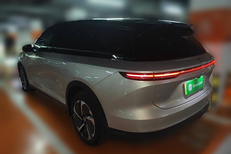 Used Nio ES8 2023 75 kWh Rear Left 45 Deg