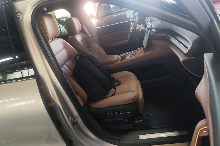 Used Nio ES8 2023 100kWh Signature Edition Right Front Seat
