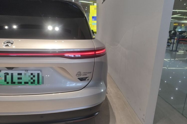 Used Nio ES8 2023 75 kWh Executive Edition Right Rear Taillight