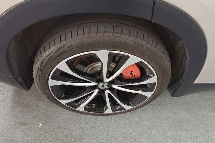 Used Nio ES8 2023 100kWh Signature Edition Right Rear Wheel Hub