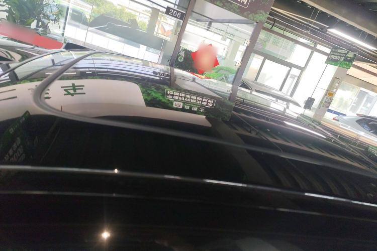 Used Nio ES8 2023 100kWh Signature Edition Roof