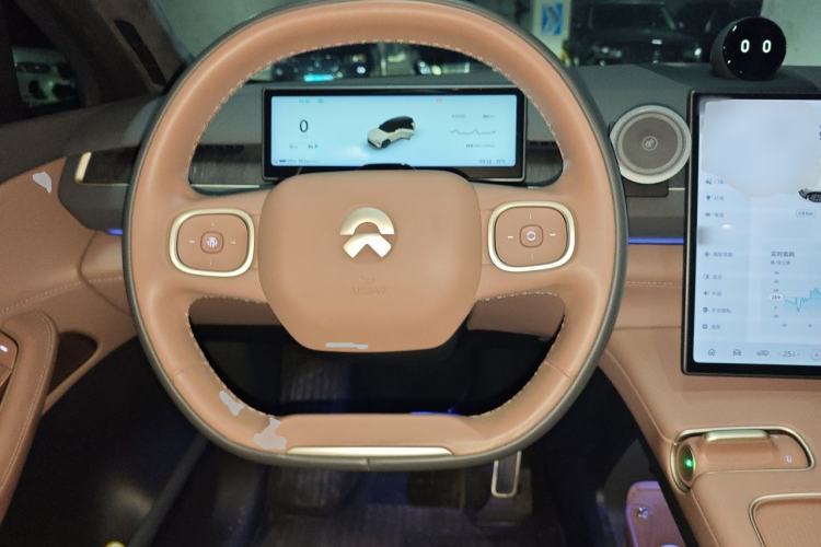 Used Nio ES8 2023 75 kWh Steering Wheel