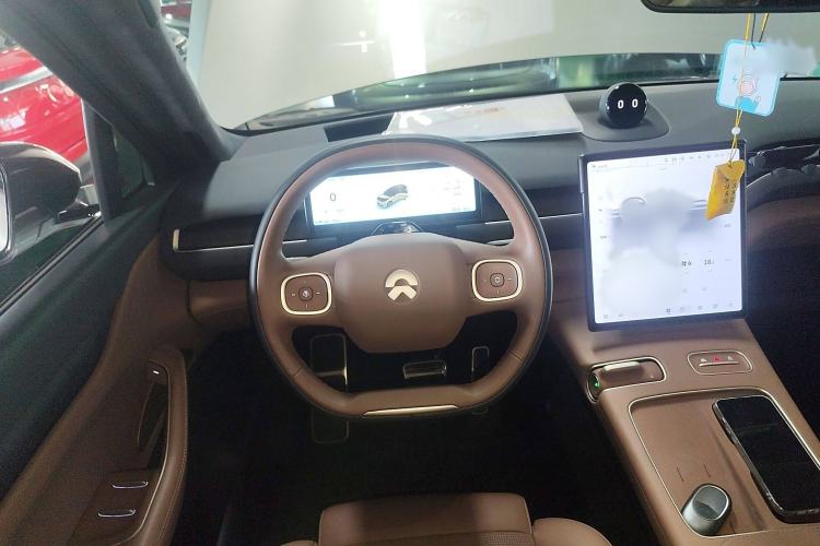 Used Nio ES8 2023 100kWh Signature Edition Steering Wheel
