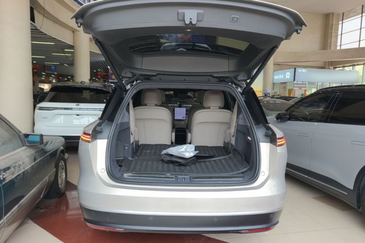Used Nio ES8 2023 100kWh Trunk