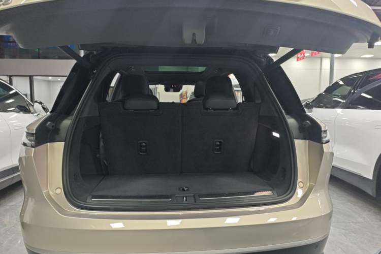 Used Nio ES8 2023 100kWh Trunk