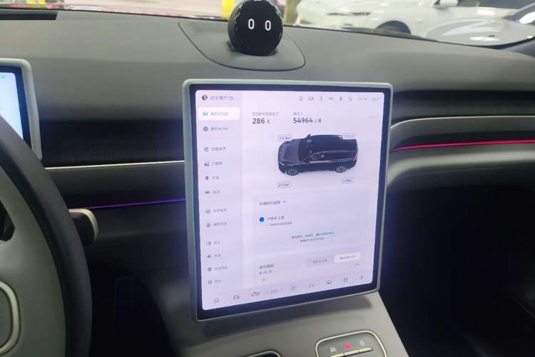 Used Nio ES8 2024 75 kWh Executive Edition Audio And AC Panel
