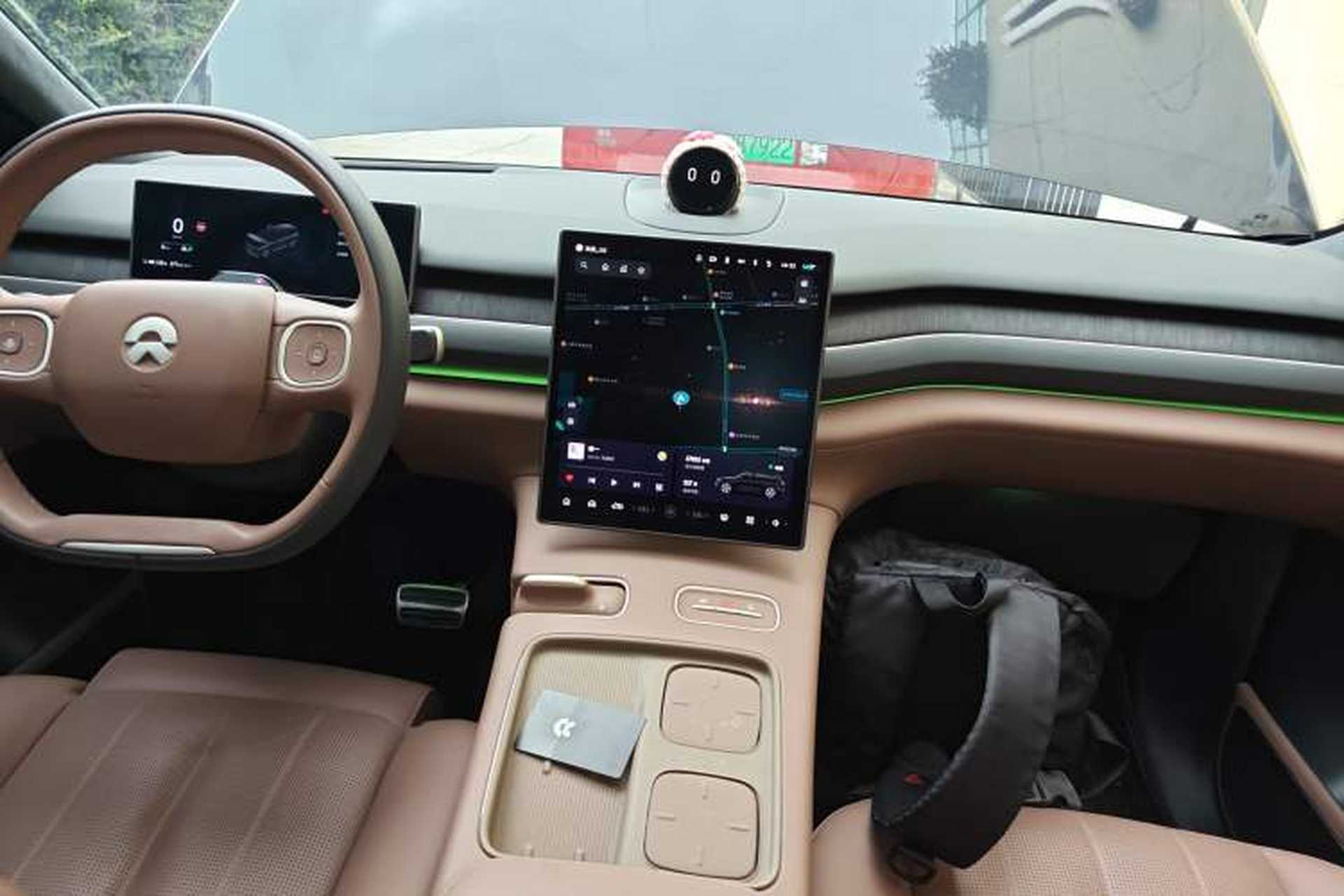 Used Nio ES8 2024 75 kWh Audio And AC Panel