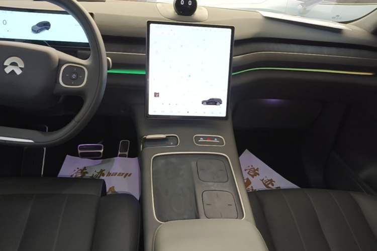 Used Nio ES8 2024 75 kWh Audio And AC Panel