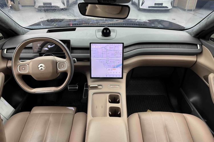 Used Nio ES8 2024 100kWh Signature Edition Center Console