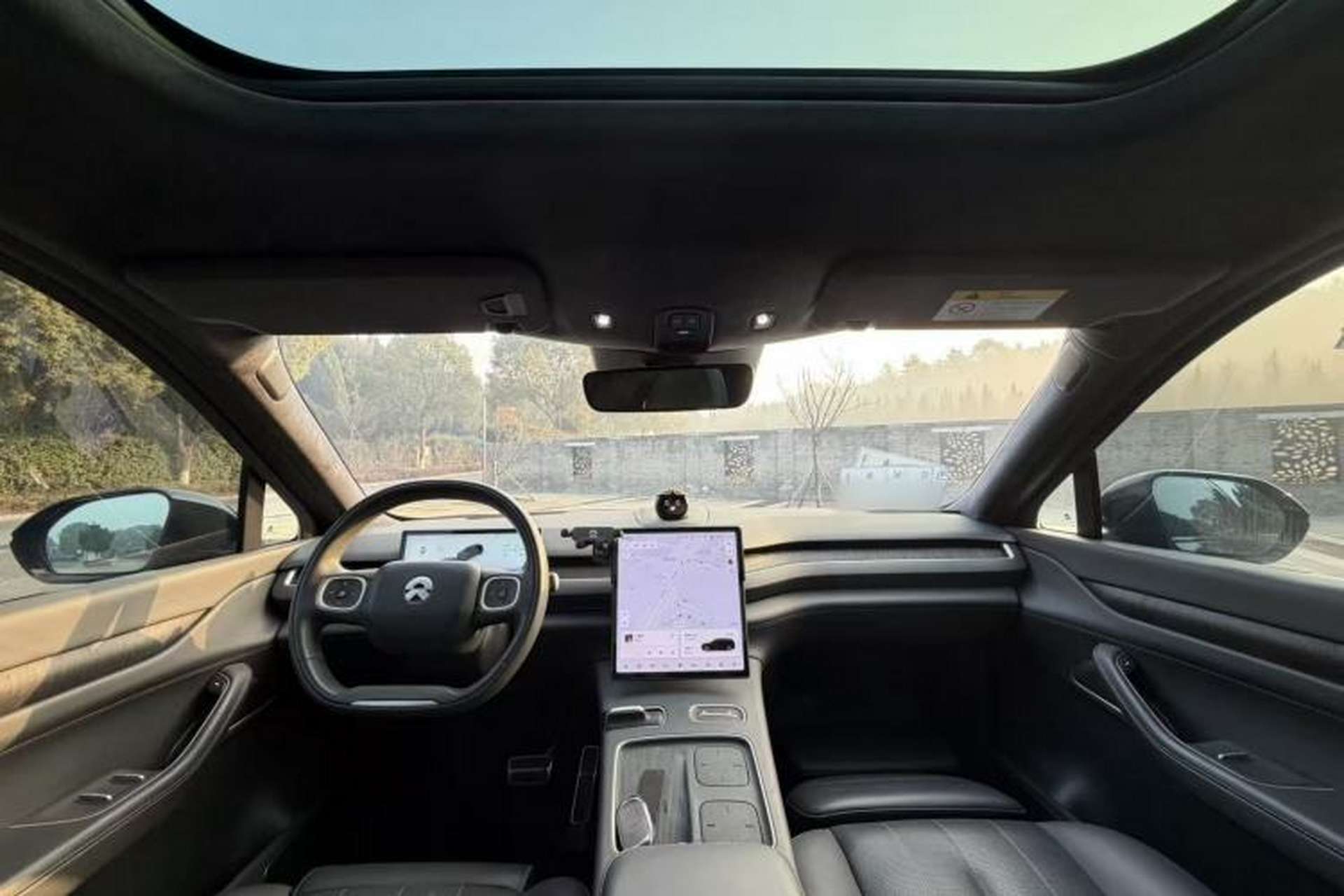 Used Nio ES8 2024 100kWh Center Console