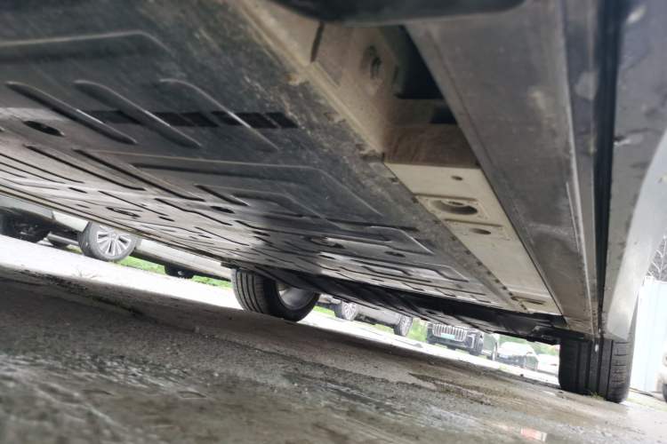 Used Nio ES8  Chassis Front Left