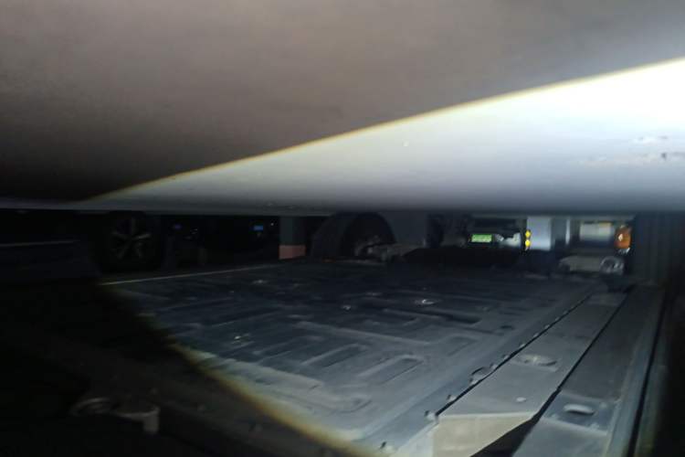 Used Nio ES8 2024 75 kWh Chassis Rear Left