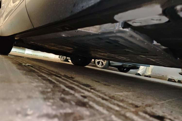 Used Nio ES8 2024 75 kWh Chassis Rear Left