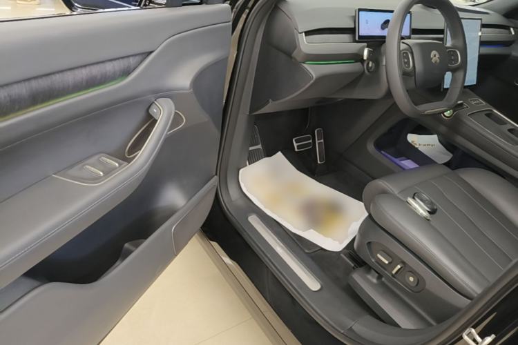 Used Nio ES8 2024 75 kWh Driver Seat