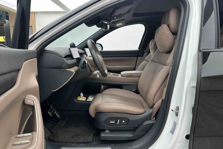 Used Nio ES8 2024 100kWh Signature Edition Driver Seat