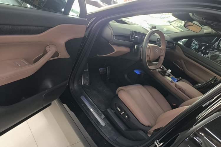 Used Nio ES8 2024 100kWh Signature Edition Driver Seat