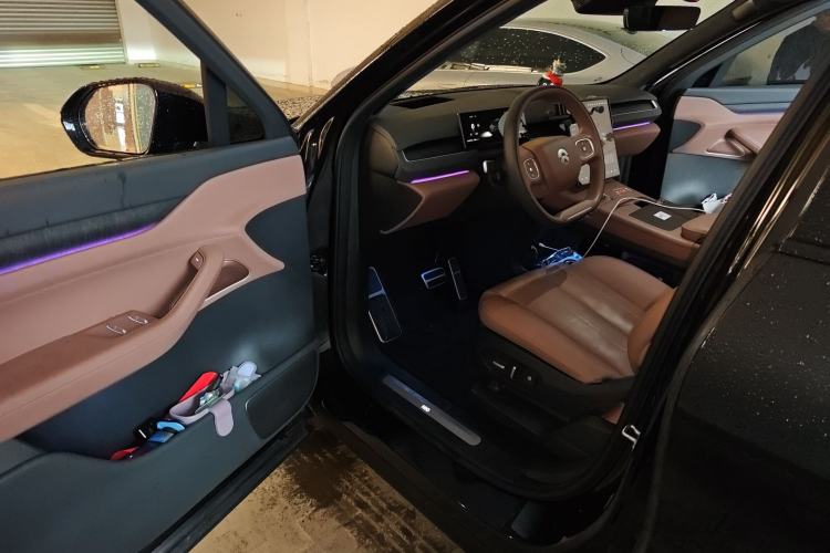Used Nio ES8 2024 75 kWh Driver Seat