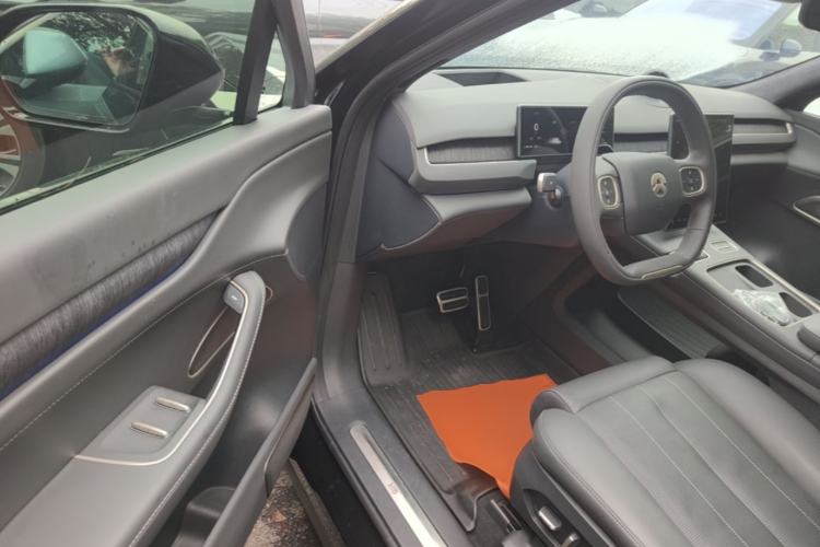 Used Nio ES8 2024 75 kWh Driver Seat