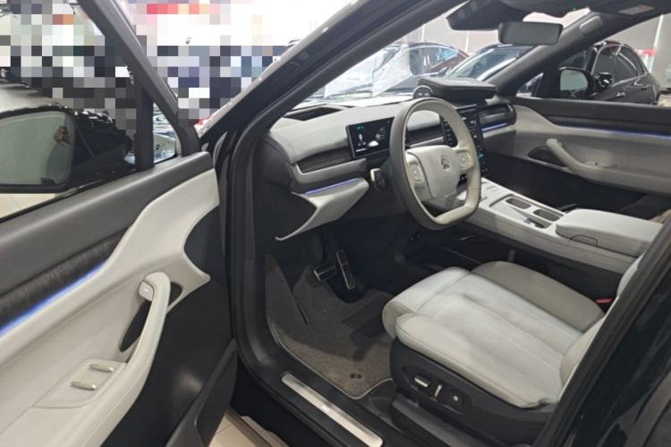 Used Nio ES8 2024 75 kWh Executive Edition Driver Seat