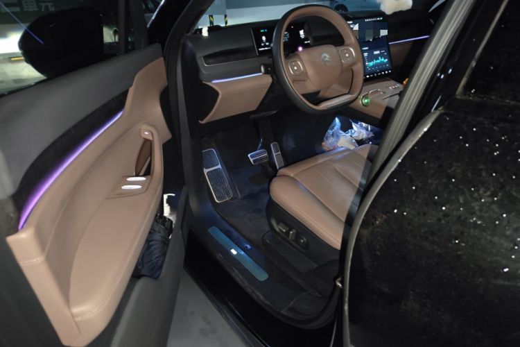 Used Nio ES8 2024 75 kWh Driver Seat