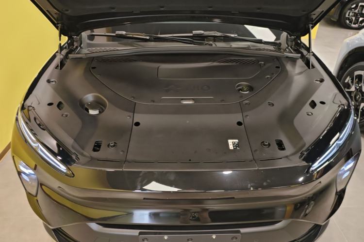 Used Nio ES8 2024 75 kWh Executive Edition Engine Bay