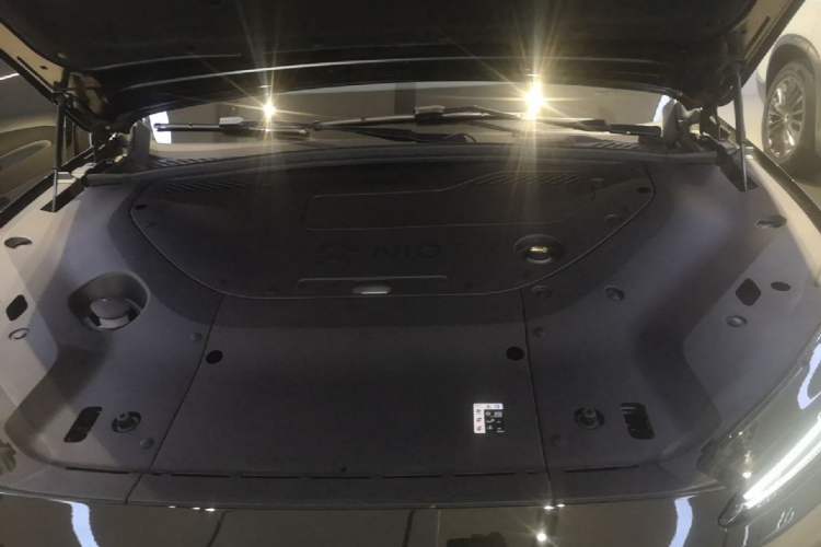 Used Nio ES8 2024 75 kWh Engine Bay
