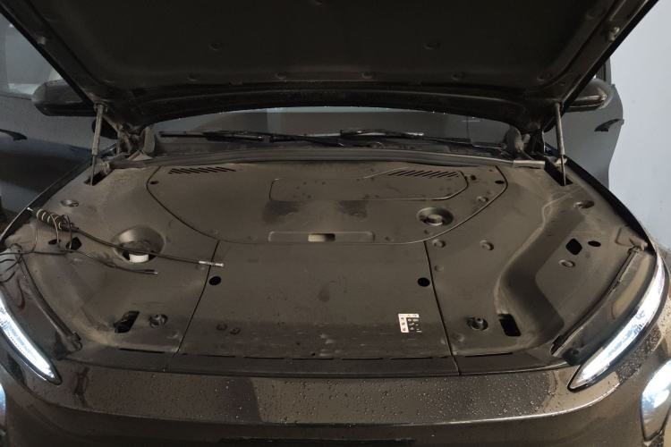 Used Nio ES8 2024 75 kWh Engine Bay