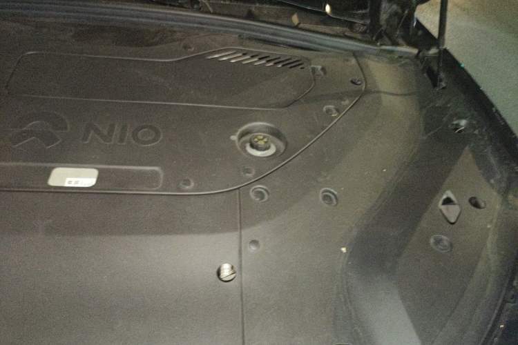 Used Nio ES8 2024 75 kWh Executive Edition Engine Bay Left