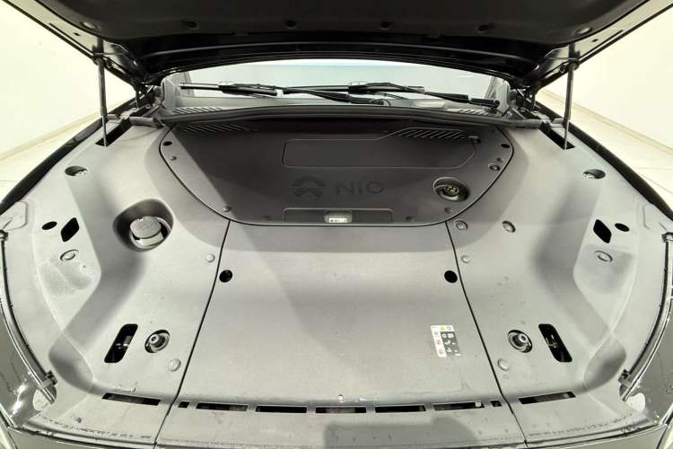 Used Nio ES8 2024 75 kWh Executive Edition Engine Bay