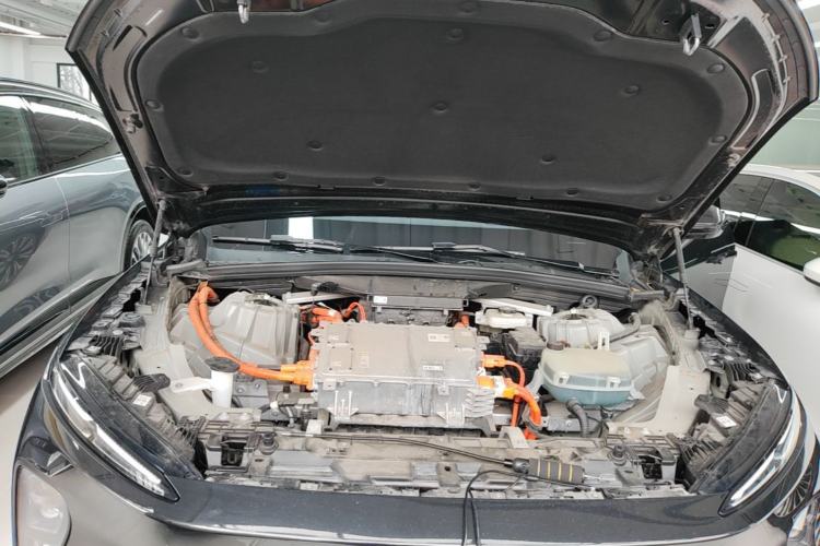 Used Nio ES8 2024 75 kWh Engine Bay