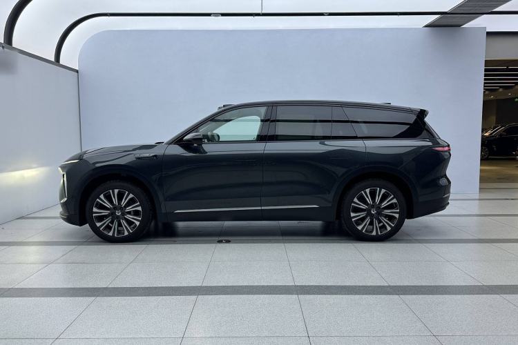 Used Nio ES8 2024 75 kWh Executive Edition Exterior 2