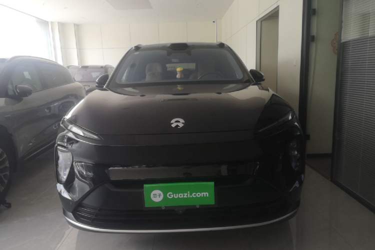 Used Nio ES8 2024 75 kWh Executive Edition Front