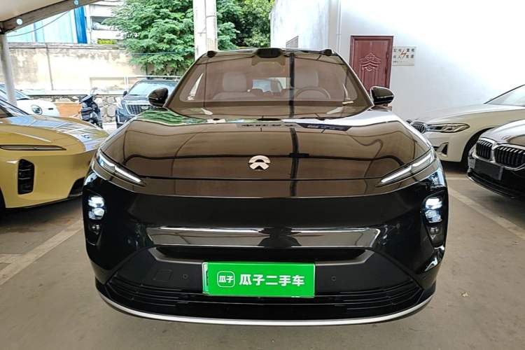 Used Nio ES8 2024 75 kWh Front