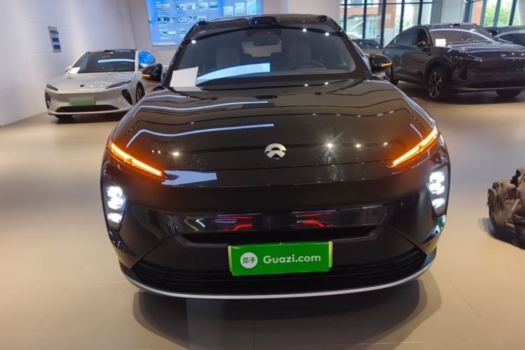 Used Nio ES8 2024 75 kWh Front