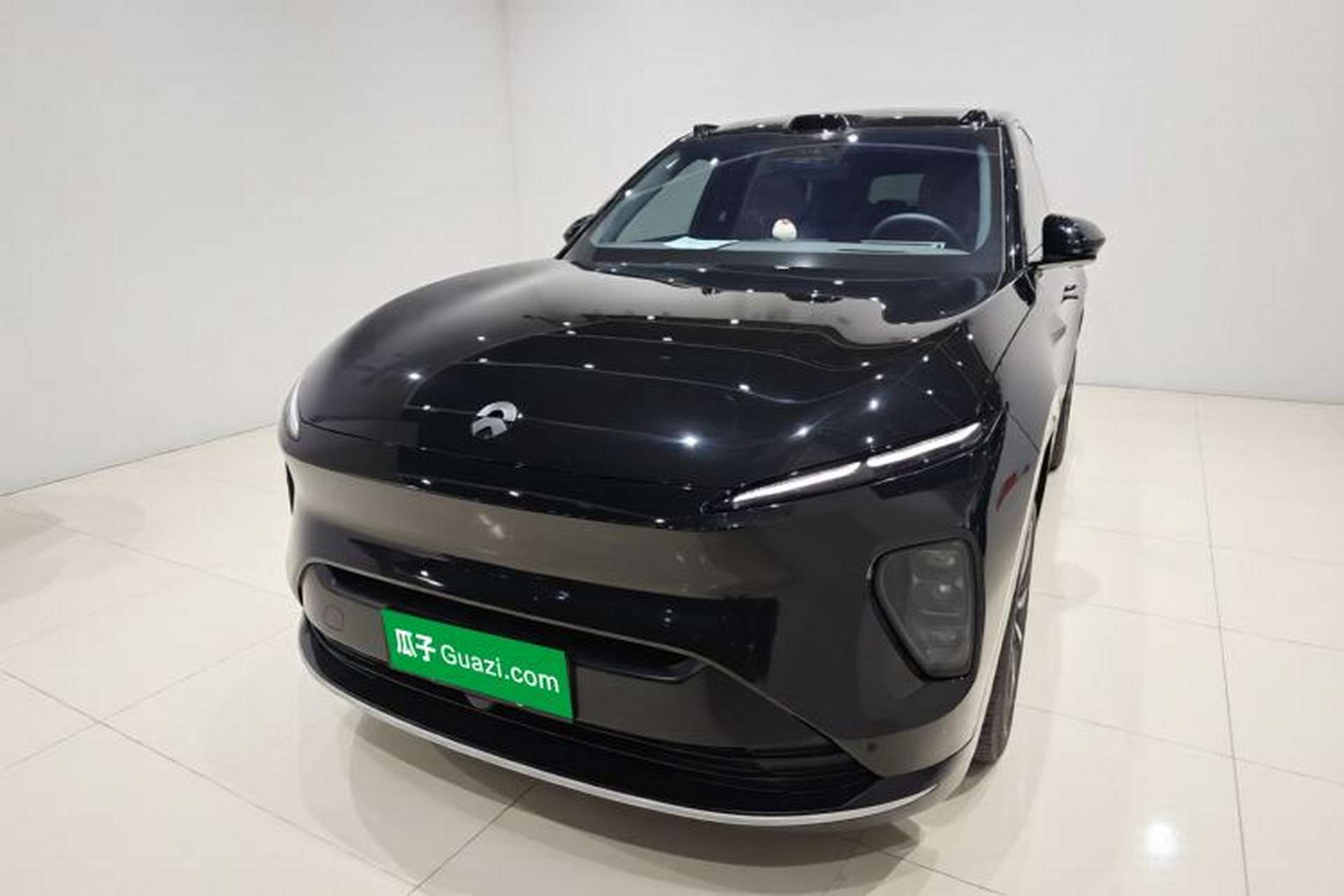 Used Nio ES8 2024 75 kWh Front Left 45 Deg