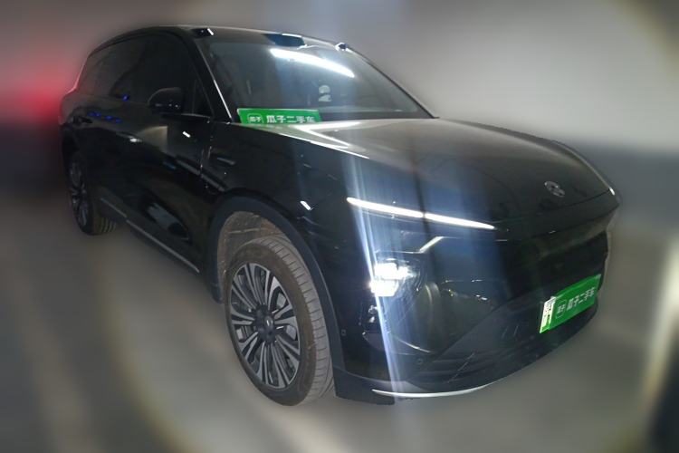 Used Nio ES8 2024 75 kWh Front Right 45 Deg