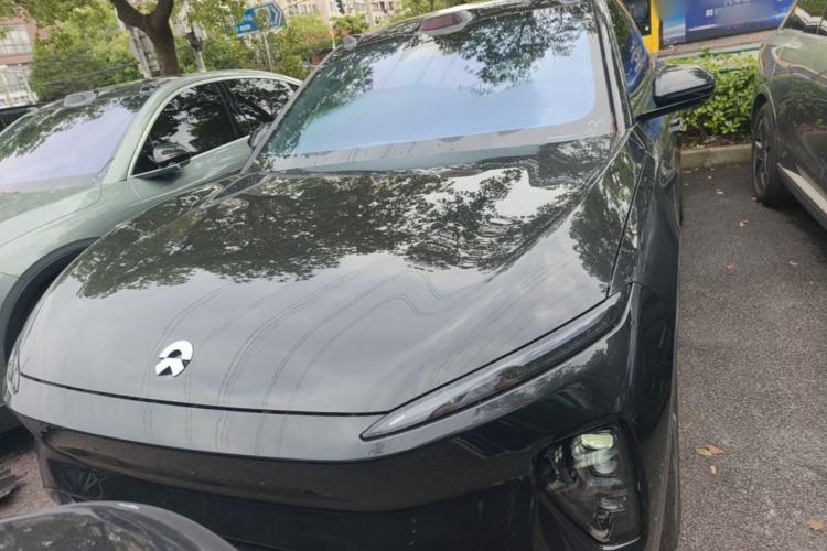 Used Nio ES8 2024 75 kWh Front