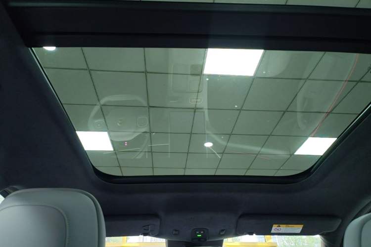 Used Nio ES8 2024 75 kWh Executive Edition Headliner